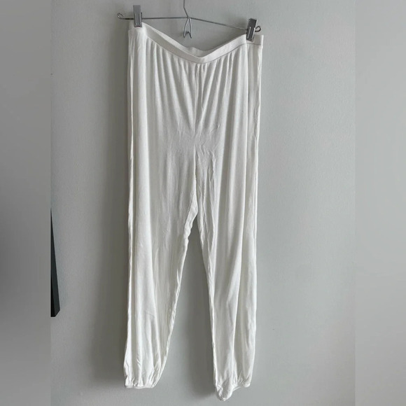 White Comfortable Joe Fresh Pyjama Set Crop Tank & Pants  size XS - Picture 4 of 7